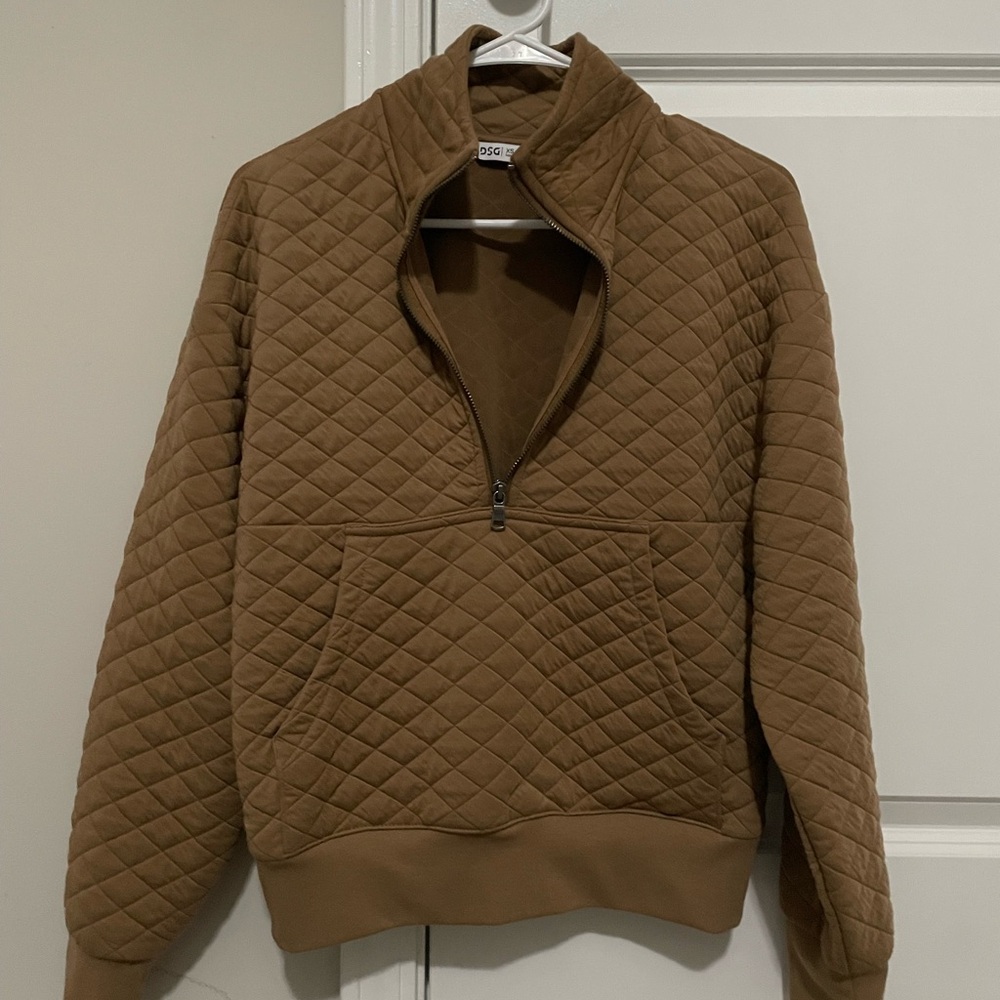 DSG Quilted Half-Zip Pullover Jacket in Tan